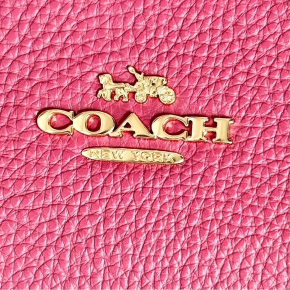 NWT,Coach Bow Charm & LOGO Teri Shoulder Bag
Crossbody, Gold Pin mount Logo❤️ - Picture 12 of 12